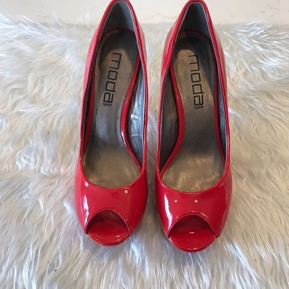 Moda Spana Heels  - Picture 2 of 7